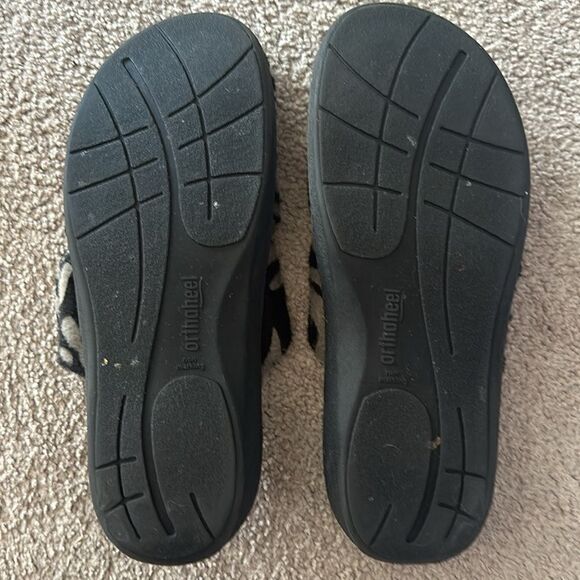 Orthaheel Relax Zebra Sandals! - Picture 6 of 8